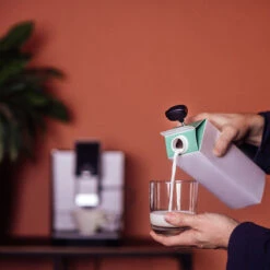 Milchlanze -Eureka Kaffee Geschaft 104537 104537 nivona milchlanze einschenken