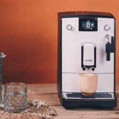 NICR 560 Caferomatica -Eureka Kaffee Geschaft 105021 105021 nivona nicr 560 weiss chrom mood 3