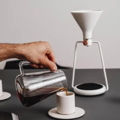 GINA BASIC Kaffeebereiter Weiss -Eureka Kaffee Geschaft 105085 105085 goat story gina basic kaffeebereiter moodgiessen