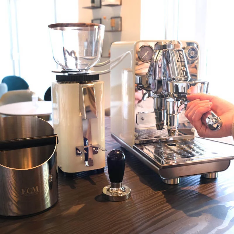 Bundle Puristika Creme + C-Manuale 54 Creme Bundle Puristika Creme + C-Manuale 54 Creme -Eureka Kaffee Geschaft 105392 105392 ecm bundle puristika creme c manuale 54 creme 2