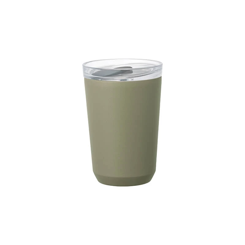 To-Go Tumbler 360 ml mit Stöpsel Khaki Kinto To-Go Tumbler 360 Ml Mit Stöpsel Khaki -Eureka Kaffee Geschaft 105563 105563 kinto togotumbler 360ml with plug khaki 1